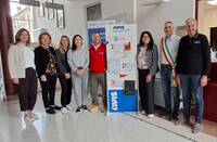 Consegna Totem informativo AVIS